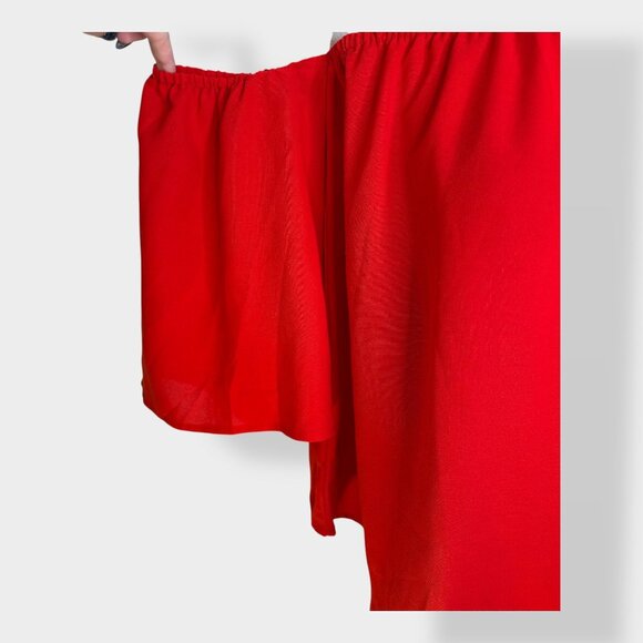 Red Off The Shoulder Blouse‎ - Picture 2 of 6